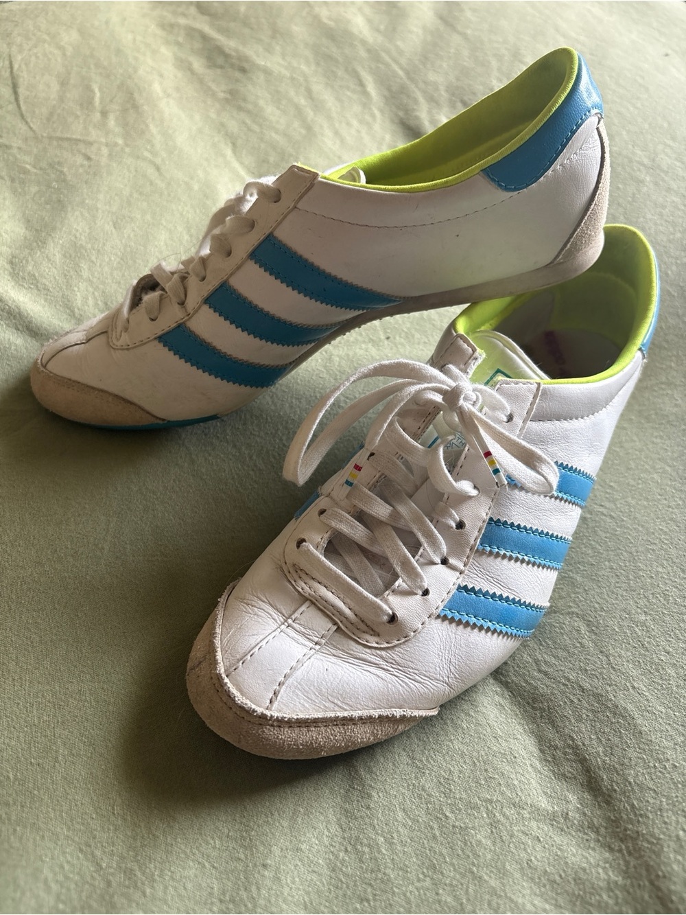 Adidas Originals AdiTrack W White Blue Neon Yellow Retro Sneakers Size 7.5